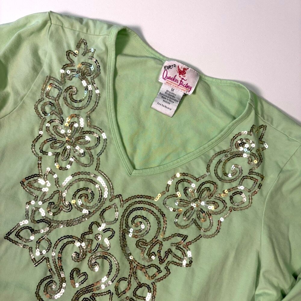 Quacker Factory Embellished V-Neck Shirt Womens 1X Pale Green Sequin Paisley